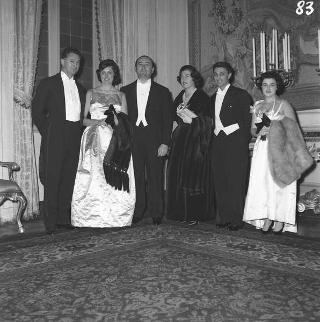 Ricevimento offerto dal Presidente della Repubblica Giovanni Gronchi in occasione della visita di Stato di Sua Altezza Serenissima il Principe di Monaco Ranieri III e della Principessa Grace