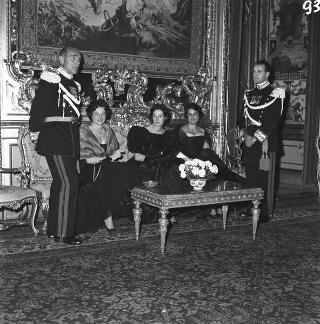 Ricevimento offerto dal Presidente della Repubblica Giovanni Gronchi in occasione della visita di Stato di Sua Altezza Serenissima il Principe di Monaco Ranieri III e della Principessa Grace