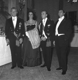 Ricevimento offerto dal Presidente della Repubblica Giovanni Gronchi in occasione della visita di Stato di Sua Altezza Serenissima il Principe di Monaco Ranieri III e della Principessa Grace