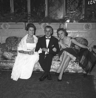 Ricevimento offerto dal Presidente della Repubblica Giovanni Gronchi in occasione della visita di Stato di Sua Altezza Serenissima il Principe di Monaco Ranieri III e della Principessa Grace