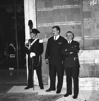 Ricevimento offerto dal Presidente della Repubblica Giovanni Gronchi in occasione della visita di Stato di Sua Altezza Serenissima il Principe di Monaco Ranieri III e della Principessa Grace