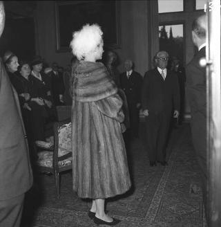 Ricevimento offerto dal Presidente della Repubblica Giovanni Gronchi in occasione della visita di Stato di Sua Altezza Serenissima il Principe di Monaco Ranieri III e della Principessa Grace