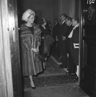 Ricevimento offerto dal Presidente della Repubblica Giovanni Gronchi in occasione della visita di Stato di Sua Altezza Serenissima il Principe di Monaco Ranieri III e della Principessa Grace