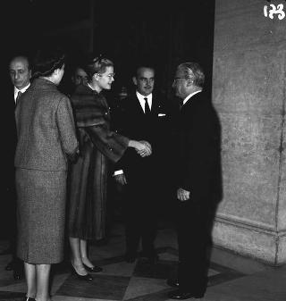 Ricevimento offerto dal Presidente della Repubblica Giovanni Gronchi in occasione della visita di Stato di Sua Altezza Serenissima il Principe di Monaco Ranieri III e della Principessa Grace
