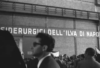 Il Presidente della Repubblica Giovanni Gronchi alla cerimonia inaugurale del nuovo &quot;Laminatoio-sbozzatore&quot; dello Stabilimento di Bagnoli (Napoli)