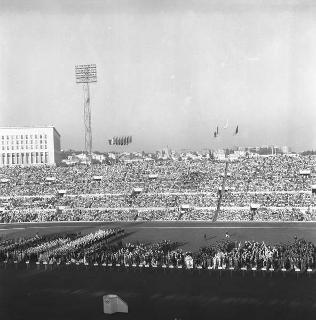 Inaugurazione della XVII Olimpiade, Roma (Stadio Olimpico)