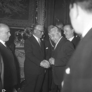 Primo centenario dell'Unità d'Italia con la partecipazione dei sindaci, medaglie d'oro, studenti, professori e giornalisti