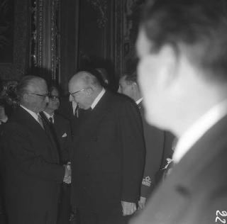 Primo centenario dell'Unità d'Italia con la partecipazione dei sindaci, medaglie d'oro, studenti, professori e giornalisti
