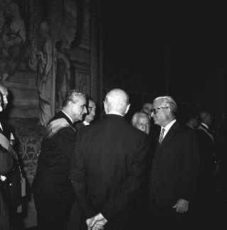 Ricevimento offerto dal Presidente della Repubblica Giovanni Gronchi in onore delle rappresentanze delle Forze Armate e associazioni combattentistiche e d'arma