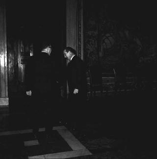 Ricevimento offerto dal Presidente della Repubblica Giovanni Gronchi in onore delle rappresentanze delle Forze Armate e associazioni combattentistiche e d'arma