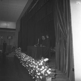 Il Presidente della Repubblica Giovanni Gronchi alla Casa dello studente per la chiusura dell' anno, CIVIS 1961