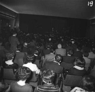 Il Presidente della Repubblica Giovanni Gronchi alla Casa dello studente per la chiusura dell' anno, CIVIS 1961