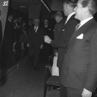Il Presidente della Repubblica Giovanni Gronchi alla Casa dello studente per la chiusura dell' anno, CIVIS 1961