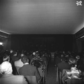 Il Presidente della Repubblica Giovanni Gronchi alla Casa dello studente per la chiusura dell' anno, CIVIS 1961