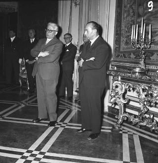 Paolo Bonomi e coltivatori diretti, in visita di omaggio al Presidente della Repubblica Giovanni Gronchi dopo il Congresso della Confederazione nazionale