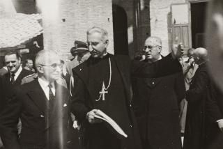 Visita del Presidente della Repubblica Luigi Einaudi a Montecassino accompagnato dall'Abate di Mons. Rea