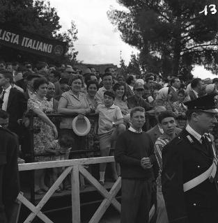 Il Presidente della Repubblica Antonio Segni durante le celebrazioni per la Festa della Repubblica, Roma, Altare della Patria e Fori Imperiali