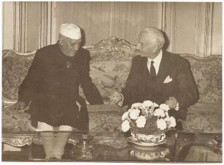 Il Presidente della Repubblica Antonio Segni riceve Pandit Nehru, premier indiano,in visita di cortesia