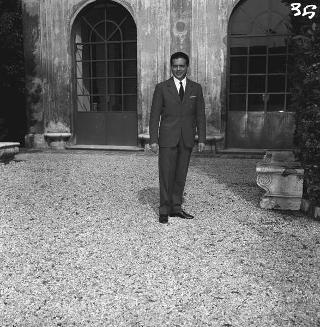 Visita ufficiale di Sua Altezza Eminentissima il Principe e gran Maestro del Sovrano Militare Ordine di Malta, per lo scambio di decorazioni, e visita del Presidente della Repubblica Antonio Segni nella sede dell'Ordine di Malta a Villa Malta