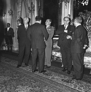 Auguri di Capodanno al Presidente della Repubblica Antonio Segni da parte delle alte cariche dello Stato