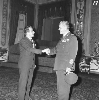 Auguri di Capodanno al Presidente della Repubblica Antonio Segni da parte delle alte cariche dello Stato