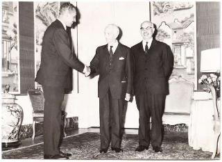Salah Dessouki, Governatore del Cairo e Amed Neguib Hashim, ambasciatore della RAU a Roma, visita di omaggio al Presidente della Repubblica Antonio Segni