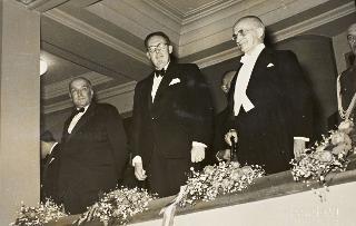 Visita del Presidente della Repubblica Luigi Einaudi a Firenze in occasione della cerimonia inaugurale della V Conferenza generale dell'UNESCO