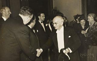 Visita del Presidente della Repubblica Luigi Einaudi a Firenze in occasione della cerimonia inaugurale della V Conferenza generale dell'UNESCO