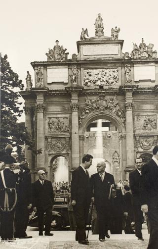 Visita del Presidente della Repubblica Luigi Einaudi a Firenze in occasione della cerimonia inaugurale della V Conferenza generale dell'UNESCO