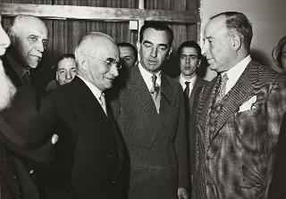 Visita del Presidente della Repubblica Luigi Einaudi alla XXVIII Fiera Campionaria Internazionale di Milano
