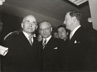 Visita del Presidente della Repubblica Luigi Einaudi alla XXVIII Fiera Campionaria Internazionale di Milano