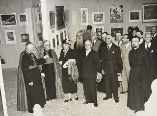 Visita del Presidente della Repubblica e della Signora Einaudi alla Mostra di arte missionaria e all'Esposizione internazionale di arte sacra (Roma)