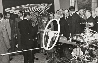 Visita del Presidente della Repubblica Luigi Einaudi a Torino in occasione dell'inaugurazione del XXXII Salone Internazionale dell'Automobile