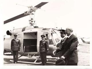 Il Presidente della Repubblica Giuseppe Saragat accompagnato dall'on. Giulio Andreotti partecipa all'esercitazione aerea "Luce 1965",  Rivolto-Maniago (Udine)