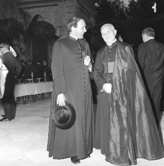 Ricevimento offerto dal Presidente della Repubblica Giuseppe Saragat alle Alte Cariche dello Stato per la Festa della Repubblica nei Giardini del Quirinale