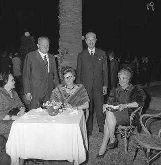 Ricevimento offerto dal Presidente della Repubblica Giuseppe Saragat alle Alte Cariche dello Stato per la Festa della Repubblica nei Giardini del Quirinale