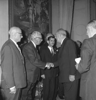 Il Presidente della Repubblica Giuseppe Saragat con Avery Brundage, Presidente del CIO e l'avv. Giulio Onesti, Presidente del CONI, con i comitati olimpici internazionali