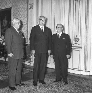 Juan Carlo Pugliese, Ministro dell'economia della Repubblica di Argentina, con l'ambasciatore di Argentina a Roma Defferrari in udienza dal Presidente della Repubblica Giuseppe Saragat