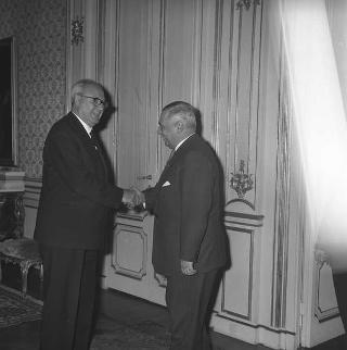 Juan Carlo Pugliese, Ministro dell'economia della Repubblica di Argentina, con l'ambasciatore di Argentina a Roma Defferrari in udienza dal Presidente della Repubblica Giuseppe Saragat