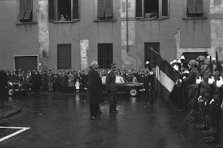 Visita ufficiale del Presidente della Repubblica Giuseppe Saragat a Pisa in occasione dell'inaugurazione del nuovo calcolatore elettronico dell'Università