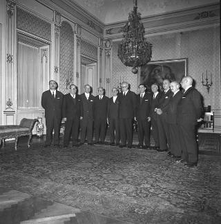 Domenico Chiaramello con Luigi Antonelli, Presidente del Consiglio nazionale degli Ordini dei dottori commercialisti e i componenti del Consiglio sono ricevuti in udienza dal Presidente della Repubblica Giuseppe Saragat