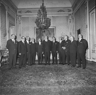 Domenico Chiaramello con Luigi Antonelli, Presidente del Consiglio nazionale degli Ordini dei dottori commercialisti e i componenti del Consiglio sono ricevuti in udienza dal Presidente della Repubblica Giuseppe Saragat