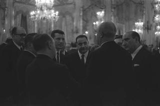 Il Presidente della Repubblica Giuseppe Saragat si prepara per il discorso di fine anno e il ricevimento offerto alle Alte Cariche dello Stato per gli auguri di Natale e Capodanno