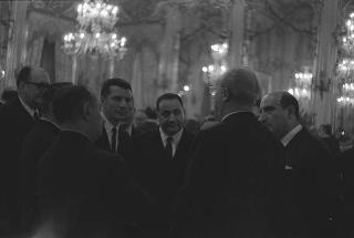 Il Presidente della Repubblica Giuseppe Saragat si prepara per il discorso di fine anno e il ricevimento offerto alle Alte Cariche dello Stato per gli auguri di Natale e Capodanno