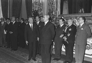 Il Presidente della Repubblica Giuseppe Saragat si prepara per il discorso di fine anno e il ricevimento offerto alle Alte Cariche dello Stato per gli auguri di Natale e Capodanno