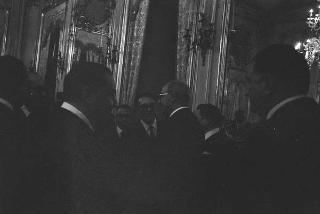Il Presidente della Repubblica Giuseppe Saragat si prepara per il discorso di fine anno e il ricevimento offerto alle Alte Cariche dello Stato per gli auguri di Natale e Capodanno