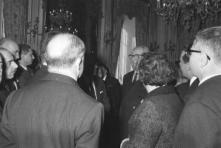 Il Presidente della Repubblica Giuseppe Saragat si prepara per il discorso di fine anno e il ricevimento offerto alle Alte Cariche dello Stato per gli auguri di Natale e Capodanno