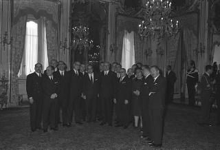 Il Presidente della Repubblica Giuseppe Saragat si prepara per il discorso di fine anno e il ricevimento offerto alle Alte Cariche dello Stato per gli auguri di Natale e Capodanno