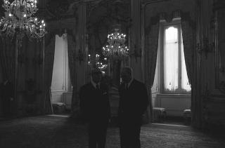 Il Presidente della Repubblica Giuseppe Saragat si prepara per il discorso di fine anno e il ricevimento offerto alle Alte Cariche dello Stato per gli auguri di Natale e Capodanno