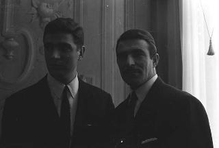 Il Presidente della Repubblica Giuseppe Saragat si prepara per il discorso di fine anno e il ricevimento offerto alle Alte Cariche dello Stato per gli auguri di Natale e Capodanno